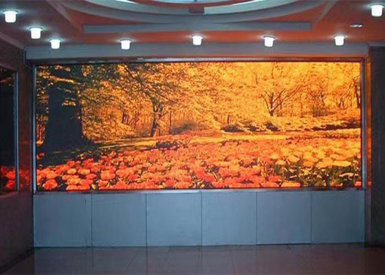 P2 P2.5 Düz RGB LED Ekran 3840Hz Matrix Panel Reklam Ekranı